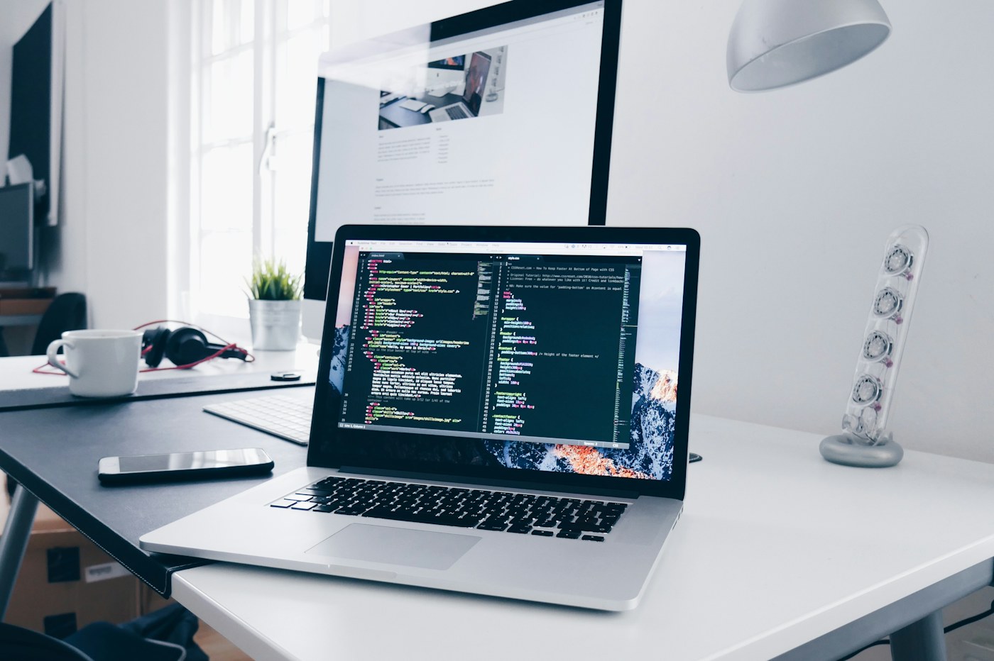 Kurumsal web sitesi tasarımı ve mobil uyumlu arayüz